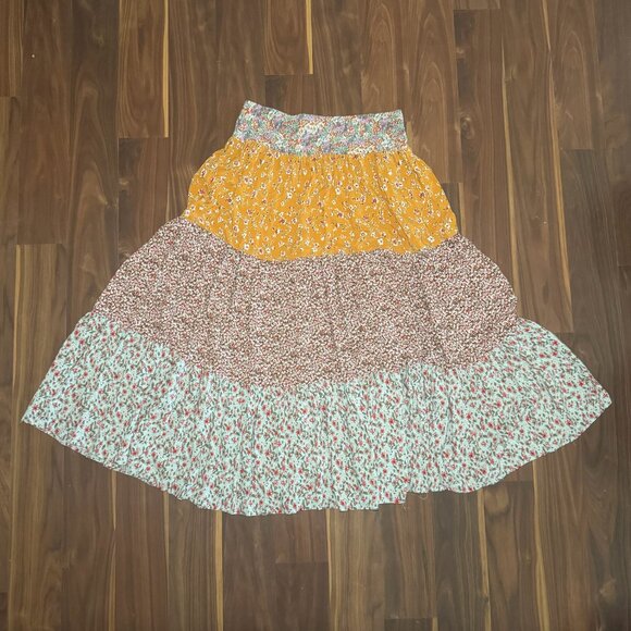 Natural Life Boho Floral Maxi Skirt Size XL Tiered Flowy Elastic Gold Red Beach - Picture 7 of 15
